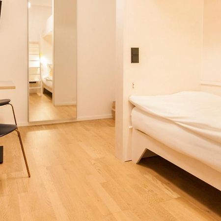 Room For Rent Унтерхахинг Экстерьер фото