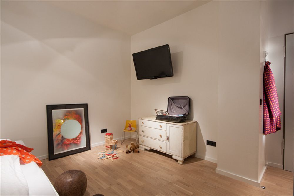 Room For Rent Унтерхахинг Экстерьер фото