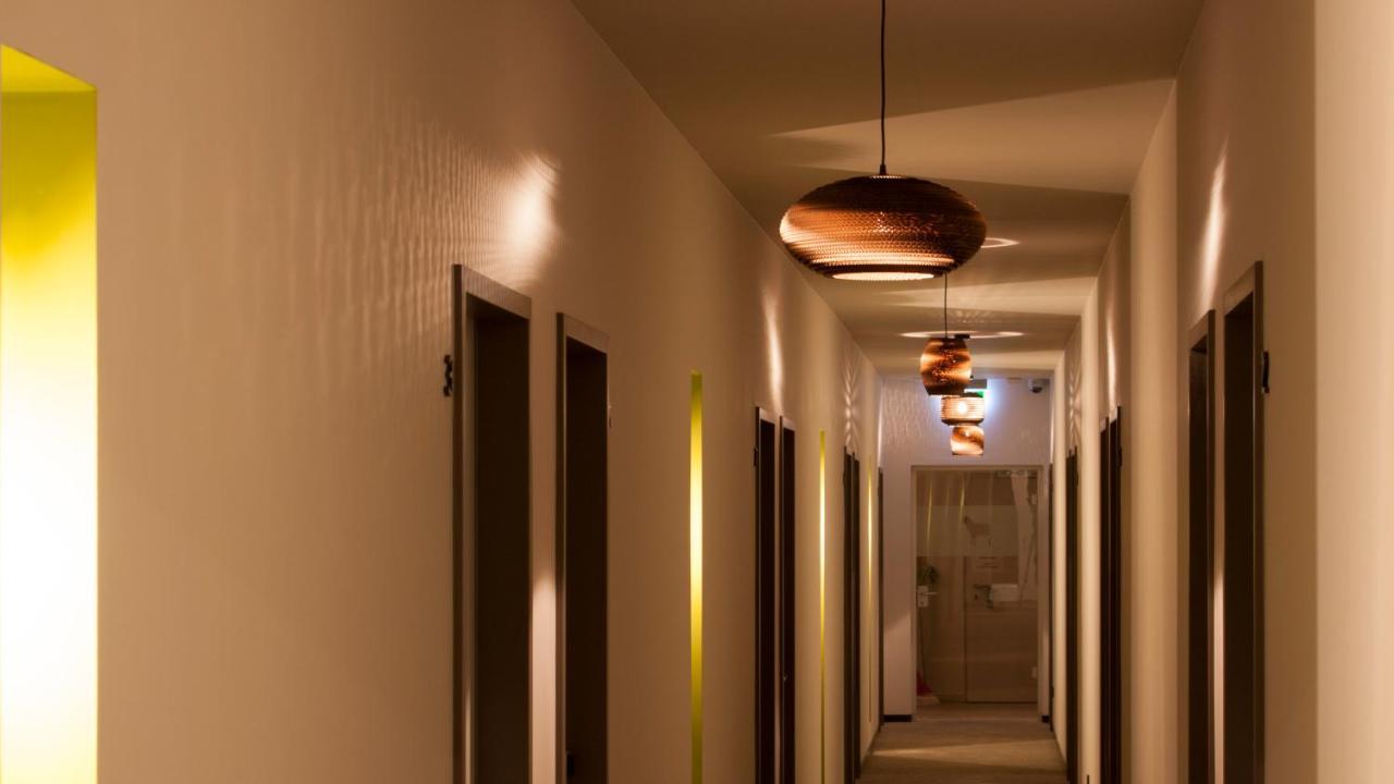 Room For Rent Унтерхахинг Экстерьер фото