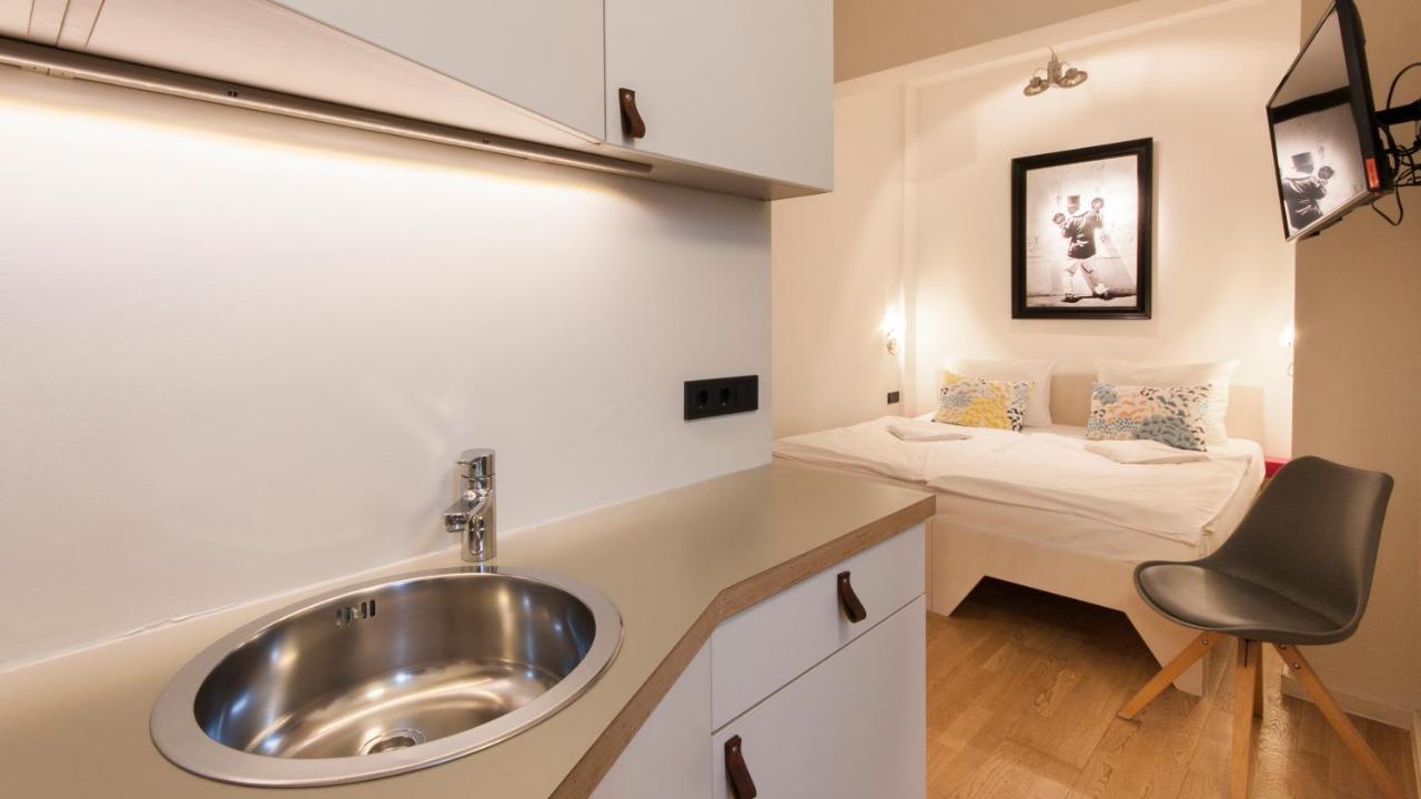 Room For Rent Унтерхахинг Экстерьер фото